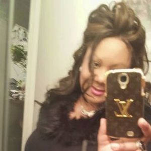 Meet your Posher, Nadege